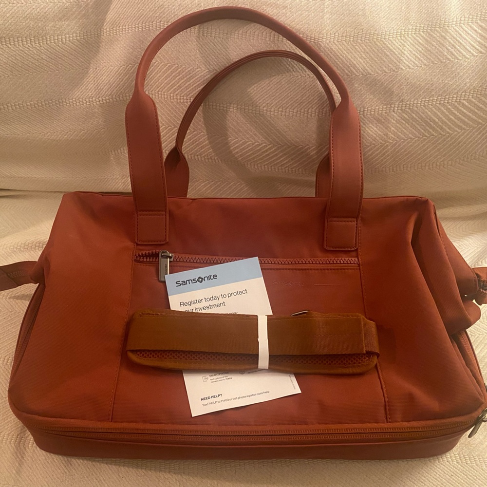BRAND NEW Samsonite Brick Red Duffel Bag - Better Than Basic Weekender